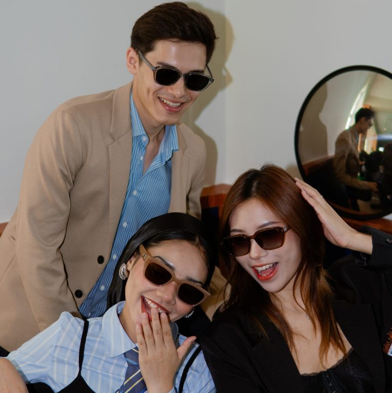 Spectaclex sunglasses is fashionable